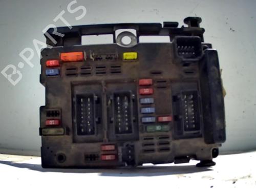 Used Fuse box PEUGEOT 307 (3A/C) 1.6 16V (109 hp) 26428312