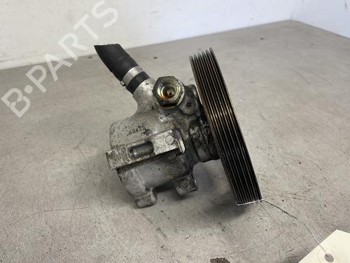 Used Steering pump Steering pump CITROËN XSARA Break (N2) 1.4 i (75 hp) 33945887 33945887