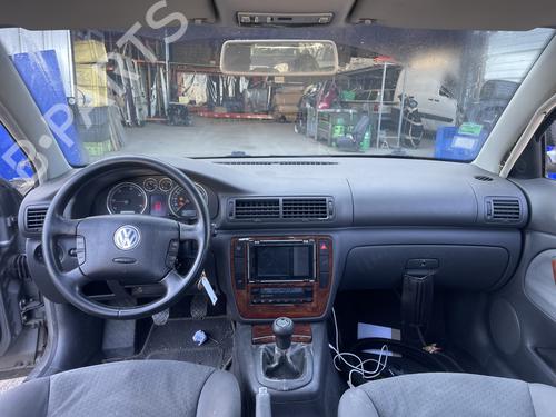 Used Steering column VW PASSAT B5.5 (3B3) 1.9 TDI (130 hp) 26417622