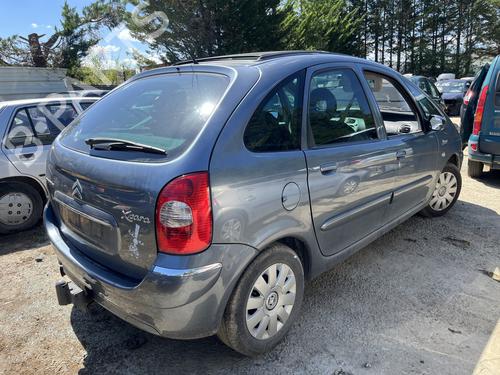 Panel rude bagtil højre Panel rude bagtil højre CITROËN XSARA PICASSO (N68) 2.0 HDi (90 hp) 36954142 36954142