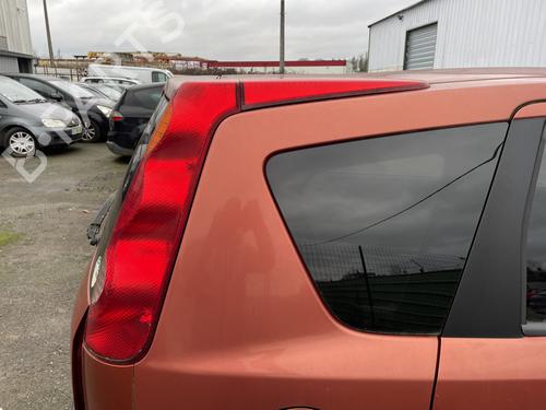 Used Right taillight Right taillight NISSAN NOTE (E11, NE11) 1.6 (110 hp) 31817429 31817429