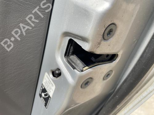 Cerradura puerta trasera derecha Cerradura puerta trasera derecha SAAB 9-3 (YS3D) 2.2 TiD (125 hp) 36784138 36784138