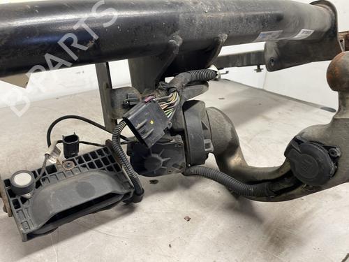 Tow ball/Mechanism OPEL INSIGNIA A (G09) 2.0 CDTI (68) | BP31316805C141 
