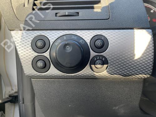 Used Headlight switch OPEL ASTRA H GTC (A04) 1.7 CDTI (L08) (125 hp) 32083746