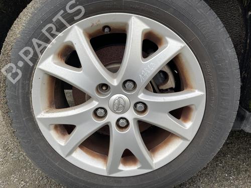 Fælk TOYOTA COROLLA Verso (ZER_, ZZE12_, R1_) 2.2 D-4D (AUR10_, AUR10R) (136 hp) 31993281