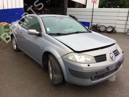 Used Wheel arch RENAULT MEGANE II Coupé-Cabriolet (EM0/1_) 1.9 dCi (120 hp) 26601412