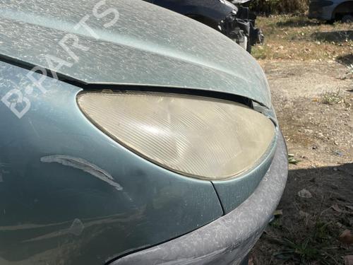 Used Right headlight Right headlight PEUGEOT 206 Hatchback (2A/C) 1.4 i (75 hp) 38227606 38227606
