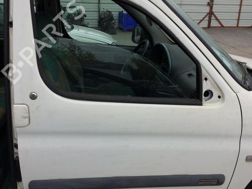 Højre fortil lås CITROËN BERLINGO / BERLINGO FIRST Box Body/MPV (M_) 1.9 D 70 (MBWJZ, MCWJZ) (69 hp) 28706261