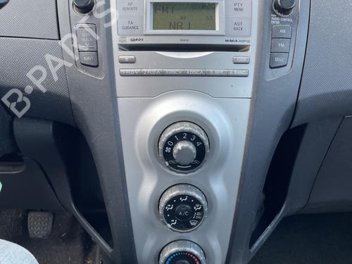 Used Radio TOYOTA YARIS (_P9_) 1.4 D-4D (NLP90_, NLP90R) (90 hp) 26599366