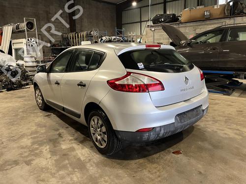 Used Rear wiper motor RENAULT MEGANE III Hatchback (BZ0/1_, B3_) 1.5 dCi (BZ09, BZ0D, BZ1W, BZ29, BZ14) (110 hp) 31354774