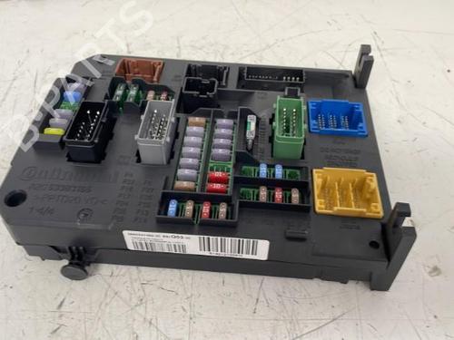 Used Fuse box Fuse box CITROËN C4 II (NC_) 1.6 VTi 120 (NC5FS0, NC5FS9) (120 hp) 26416253 26416253
