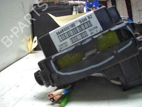 Fuse box PEUGEOT 307 Break (3E) 2.0 HDI 110 | BP26422766E1 