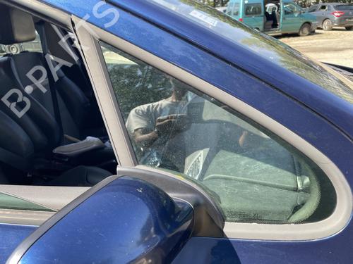 front-right-quarter-glass-peugeot-307-3ac-2000-2001-2002-2003-2004-2005-2006-2007-2008-2009-2010-2011-2012-36948854 main image