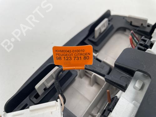Plafonier CITROËN C4 CACTUS 1.2 VTi 82 | BP35927180I8 - Image 4