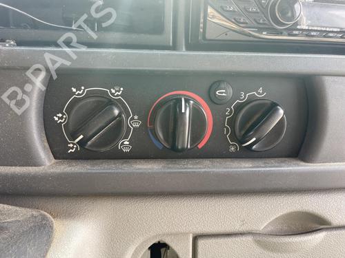 Climate control RENAULT MASTER II Van (FD) 2.2 dCI 90 | BP28076298I5 