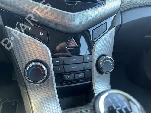 Used Climate control Climate control 38545714 38545714