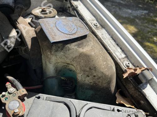 Used Windscreen washer tank Windscreen washer tank VW POLO III (6N1) 55 1.3 (55 hp) 35992018 35992018