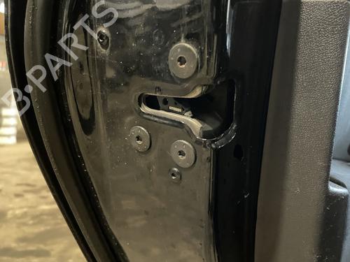 Used Rear left lock Rear left lock 32184964 32184964