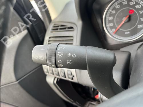 Steering column stalk FIAT CROMA (194_) 1.9 D Multijet (194AXB1B) | BP31904431I23