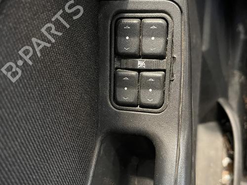 Used Left front window switch Left front window switch OPEL MERIVA A MPV (X03) 1.7 CDTI (E75) (100 hp) 34107296 34107296