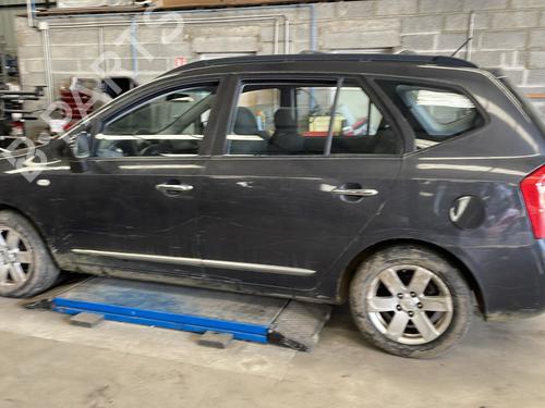Left headlight KIA CARENS III MPV (UN) 2.0 CRDi 140 | BP26412212C28 - Image 13