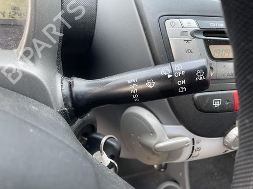 Used Steering column stalk Steering column stalk TOYOTA AYGO (_B1_) 1.0 (KGB10_, KGB10R) (68 hp) 31376882 31376882