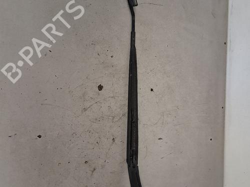 front-windshield-wiper-arm-renault-clio-iv-bh_-2012-2013-2014-2015-2016-2017-2018-2019-2020-2021-39019407 main image