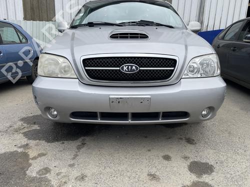 Used Front bumper KIA CARNIVAL I (UP) 2.9 TDi (126 hp) 26951420