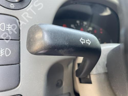 Switch SAAB 9-3 (YS3D) 2.2 TiD | BP36784106I30 - Image 2