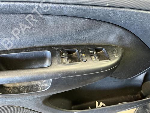Used Left front window switch Left front window switch 36653456 36653456