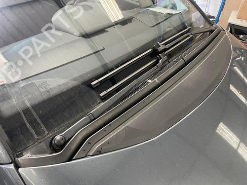 Used Front windshield wiper arm CITROËN C4 Grand Picasso I (UA_) 1.6 HDi (109 hp) 26414609