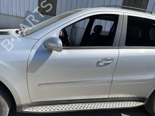 Used Left front door MERCEDES-BENZ M-CLASS (W164) ML 320 CDI 4-matic (164.122) (224 hp) 26420650