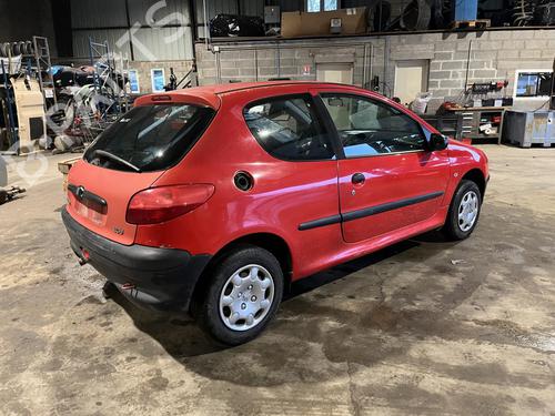 Used Right mirror glass PEUGEOT 206 Hatchback (2A/C) 1.1 i (60 hp) 30888214