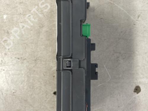 Fuse box PEUGEOT 2008 I (CU_) 1.6 HDi | BP33171867E1 - Image 5