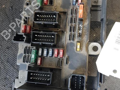 Fuse box PEUGEOT 307 Break (3E) 2.0 HDI 110 | BP26416860E1 - Image 3