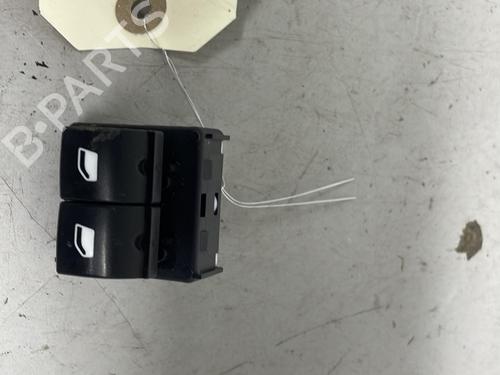 Used Left front window switch Left front window switch CITROËN C4 CACTUS 1.6 BlueHDi 100 (99 hp) 30083053 30083053