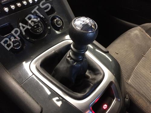 Used Gear lever PEUGEOT 5008 (0U_, 0E_) 1.6 HDi (110 hp) 28544506