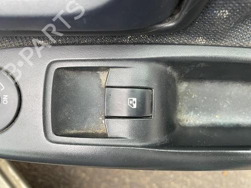 Right front window switch RENAULT CLIO II (BB_, CB_) 1.5 dCi (B/CB07) | BP30181227I26