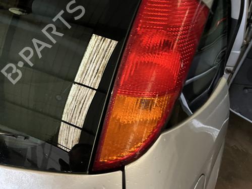 Højre baglygte FORD FOCUS I (DAW, DBW) 1.6 16V (100 hp) 30819618