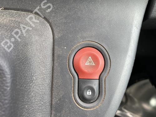 Used Warning switch RENAULT KANGOO / GRAND KANGOO II (KW0/1_) 1.5 dCi 90 (KW05, KW08, KW0G, KW11) (90 hp) 32667606