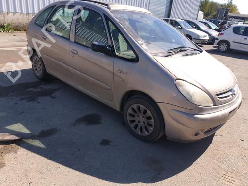 Right headlight CITROËN XSARA PICASSO (N68) 1.8 16V | BP26421877C29