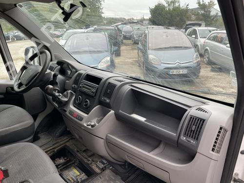 Dashboard Dashboard CITROËN JUMPER II Van 2.2 HDi 120 (120 hp) 35808083 35808083