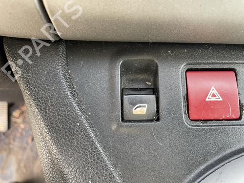 left-front-window-switch-citroen-berlingo-multispace-b9-2008-32441568 main image