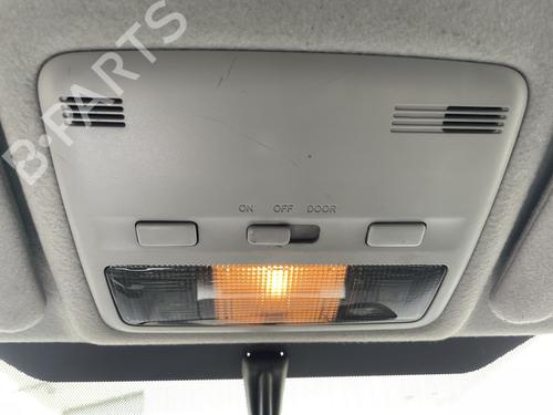 Plafonnier TOYOTA COROLLA Verso (ZER_, ZZE12_, R1_) 2.2 D-4D (AUR10_, AUR10R) (136 hp) 31981794