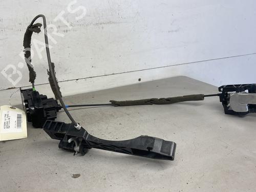 Rear right lock NISSAN QASHQAI I (J10, NJ10) 2.0 dCi | BP26415080C99