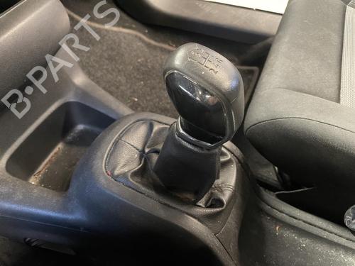 Used Middle console CITROËN C4 CACTUS 1.2 VTi 82 (82 hp) 27474584