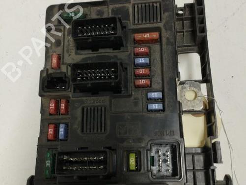 Used Fuse box Fuse box PEUGEOT PARTNER MPV (5_, G_) 2.0 HDI (90 hp) 26427365 26427365