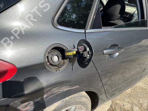 fuel-flap-citroen-c4-ii-nc_-2009-36897153 main image