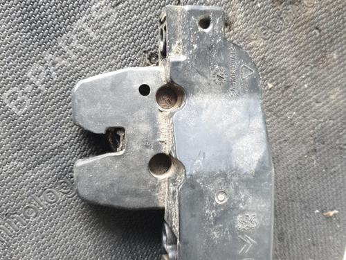 Used Tailgate lock PEUGEOT 206 SW (2E/K) 2.0 HDi (90 hp) 26427686