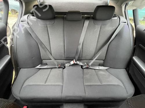 Boucle de ceinture de sécurité Boucle de ceinture de sécurité 39111036 39111036